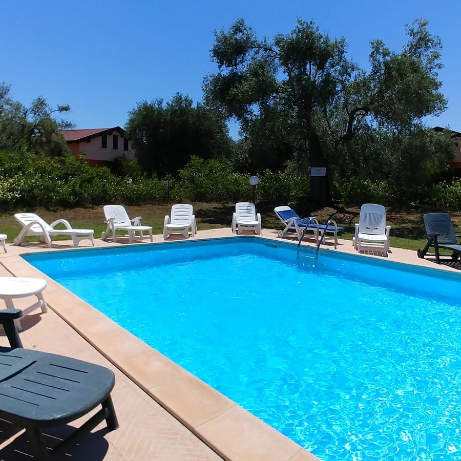 Bed and Breakfast La Piana Degli Ulivi Россано Экстерьер фото